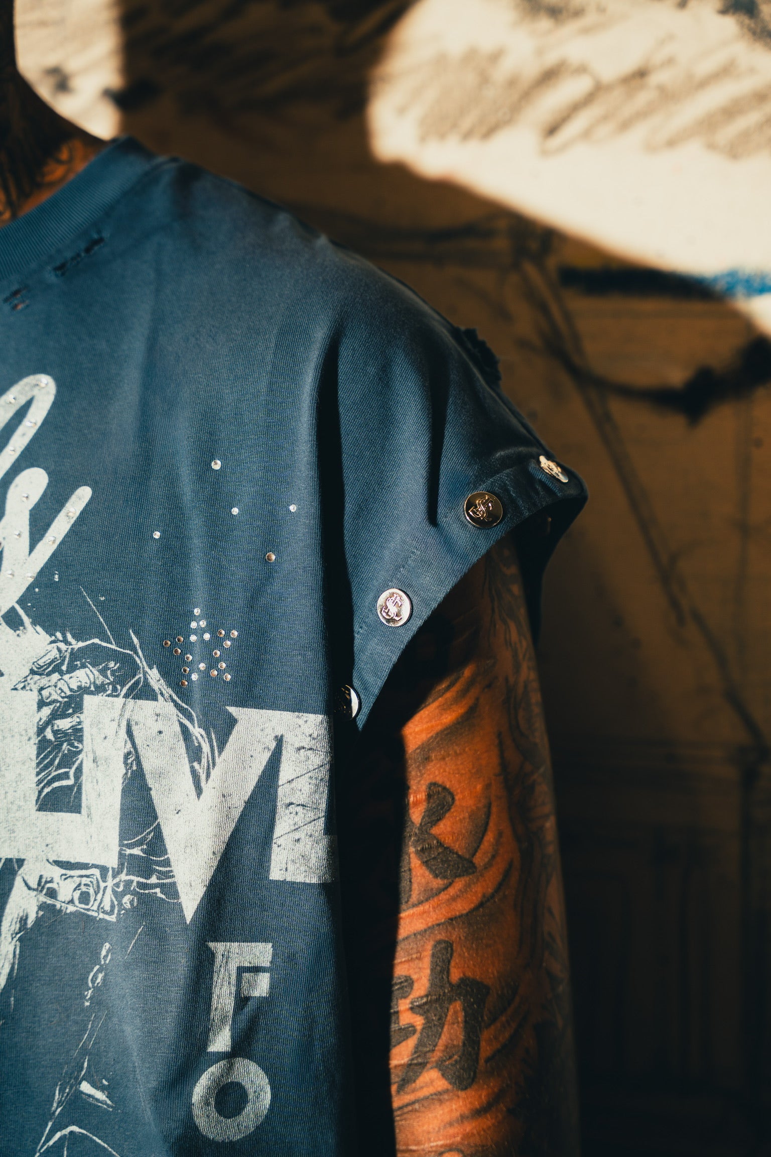 ”Souls Live forever” Detachable Sleeve T-shirt