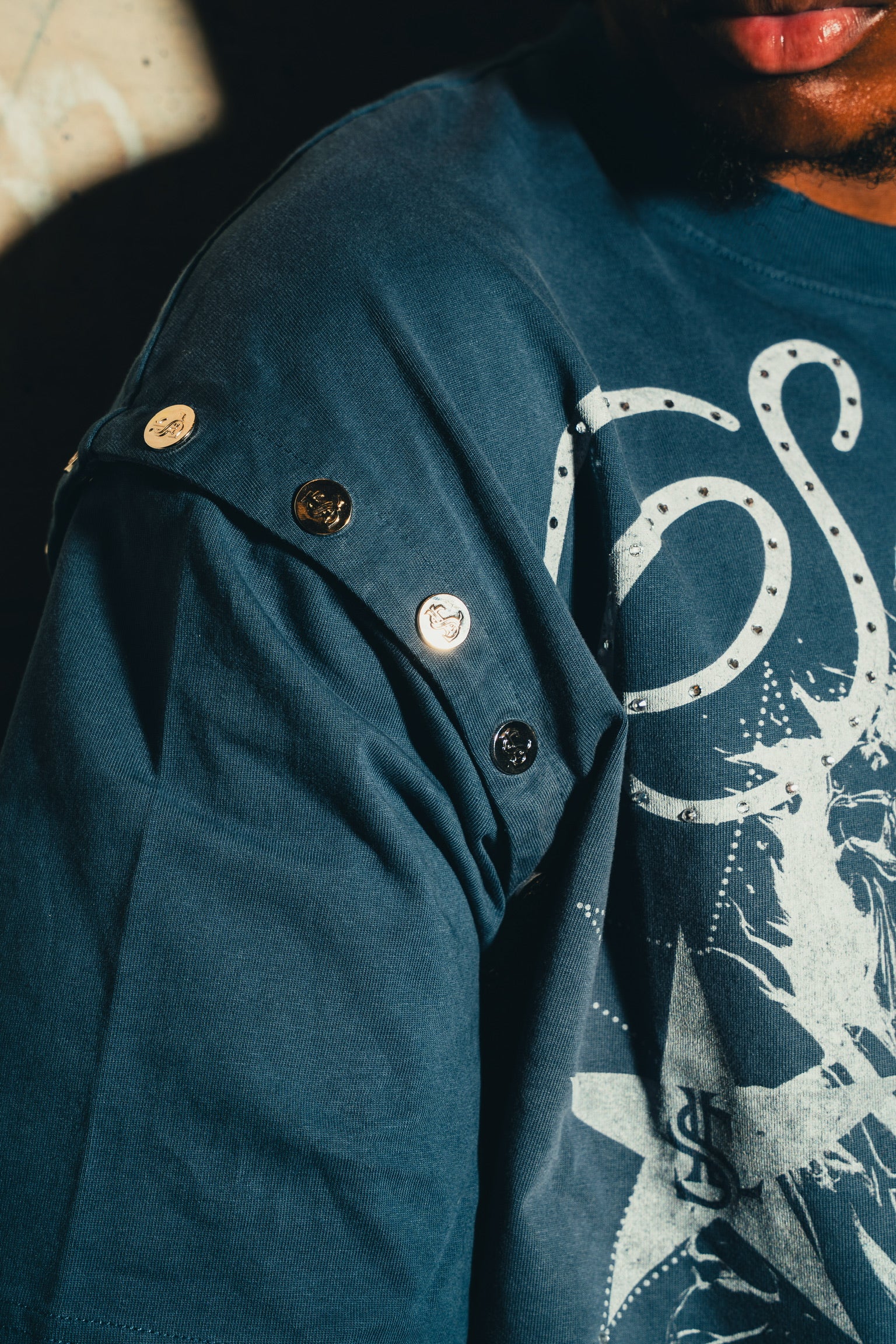 ”Souls Live forever” Detachable Sleeve T-shirt